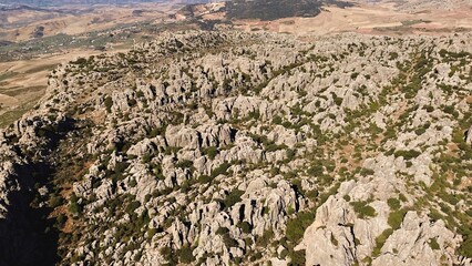 foto de drone de Paraje Natural Torcal de Antequera Málaga España europa