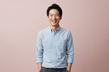 日本人男性のポートレート、30代、笑顔