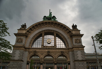  Main entrance of Lucerne train station.