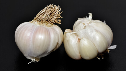 vegetable images. photos of garlic cloves.