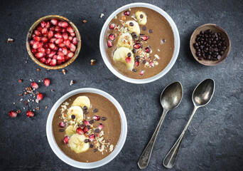 Choco banan smoothie served