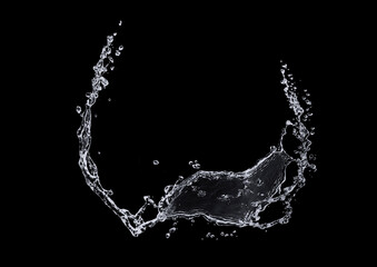 黒い背景にカーブした透明な水の波と水しぶきの3dイラスト