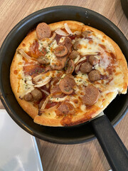 pizza in a pan