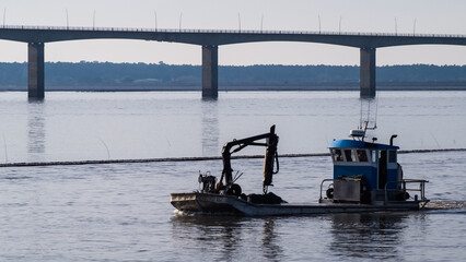 Zone de pêche ostréicole, dans la baie de Bourcefranc-le-Chapus, avec une vue sur l'île d'Oléron