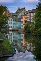 Obraz premium Strasbourg Canal Houses In France