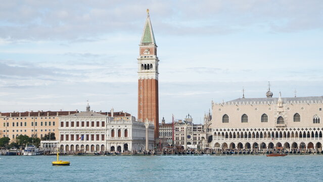 이탈리아 베네치아 두칼레 궁전, 산 마르코 광장