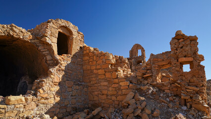 Ksar Jlalta,tipico villaggio fortificato Berbero composto da granai e abitazioni costruiti...