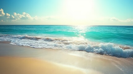 Obraz premium Serene Sunrise Beach Scene: A Picture Perfect Coastal Paradise