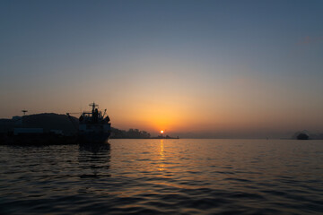 Fototapeta premium sunrise at the harbor