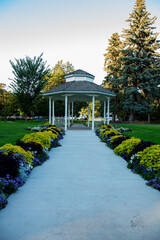 Obraz premium Romantic gazebo in a park