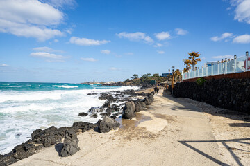 바다와 맑은하늘이 어우러진 해안가 풍경 제주 제주시 애월읍 곽지리 곽지 잠녀의길