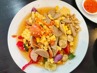 Corn Salad with Pork Sausage
This is a delicious Thai dish.