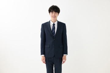 スーツ姿の男性