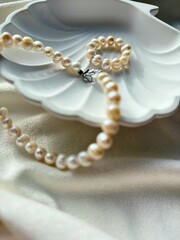 White pearl beads for necklace and bracelet making