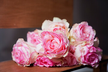 delicate pink roses, flowers, spring flowers, bouquet