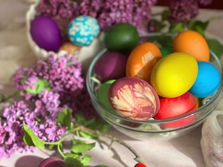 easter eggs and flowers