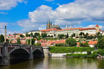 Obraz premium View of Prague castle from Vltava river embankment