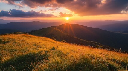 Obraz premium Golden Hour at the Mountain Summit 