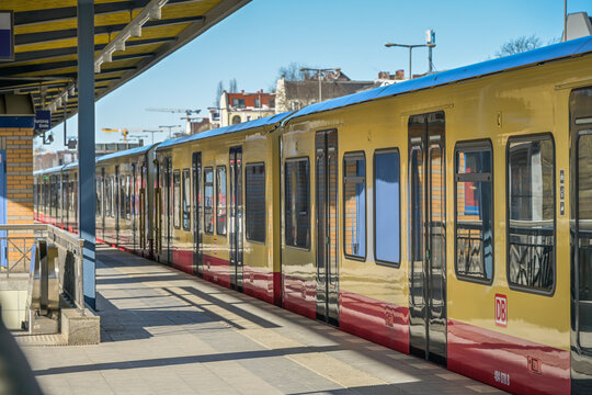 Ringbahn, Bahnhof Bundesplatz, Friedenau, Tempelhof-Sch&ouml;neberg, Berlin, Deutschland