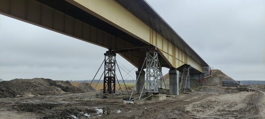 Budowa nowego mostu. © WalDec