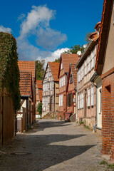 Fototapeta premium Schön renovierte denkmalgeschützte Fachwerkhäuser am 