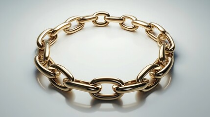 Obraz premium A bold chunky gold chain necklace elegantly arranged on a white backdrop