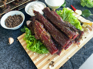 Spicy Crispy Dried Beef with Herbs