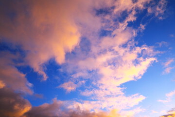 美しい夕焼け雲