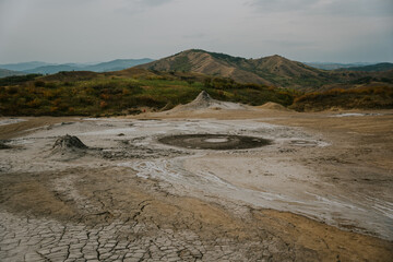 Wulkany błotne © Katarzyna