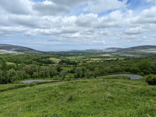 Fototapeta premium landscape, sky, nature, mountain, grass, green, hill, mountains, clouds, cloud, meadow, field, countryside, view, valley, travel, hills, panorama, horizon