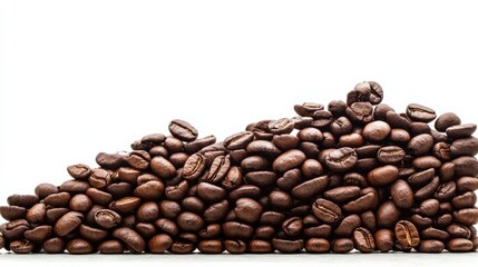 Obraz premium Pile of roasted coffee beans arranged in a slope on a white background, ideal for culinary use