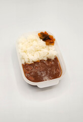 シンプルなカレーライス弁当・子供用ランチボックス／Simple curry rice bento/kids' lunch box／심플한 카레라이스 도시락・어린이용 런치 박스