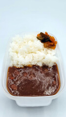 シンプルなカレーライス弁当・子供用ランチボックス／Simple curry rice bento/kids' lunch box／심플한 카레라이스 도시락・어린이용 런치 박스