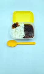 シンプルなカレーライス弁当・子供用ランチボックス／Simple curry rice bento/kids' lunch box／심플한 카레라이스 도시락・어린이용 런치 박스