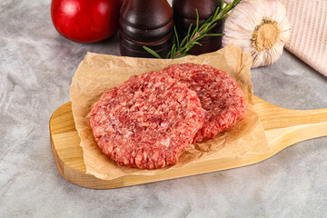 Raw round beef cutlet minced meat