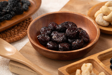 Flavored mixed nuts in bowls.