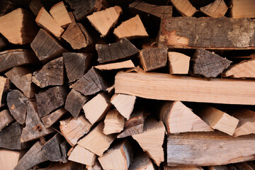 dettagli di una catasta di legna da ardere per l'inverno