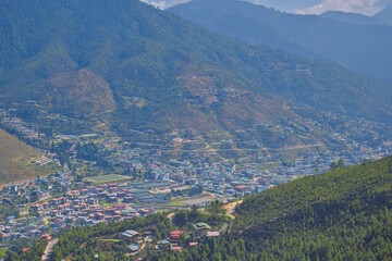 Obraz premium Viewpoint overlooking Thimphu City in Bhutan During Day