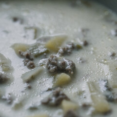 Kräftige Hackfleisch-Lauch-Suppe – Wärmendes Winteressen
