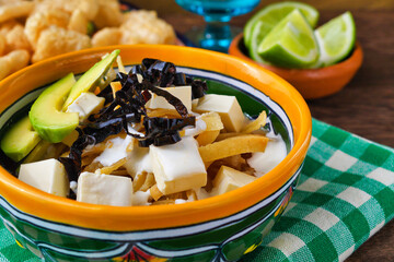 メキシコのトルティージャのスープ　ソパ・デ・トルティージャ（ソパ・アステカ）コピースペースあり Mexican tortilla soup　Sopa de Tortilla (Sopa Azteca）with copy space