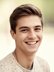 Fototapeta premium Bright smile radiates joy in sunny outdoor setting