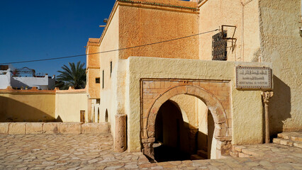 La storica citt&agrave; di Gafsa con la Medina, il forte Bizantino e la Kasbah El Borj. Tunisia, Nord Africa