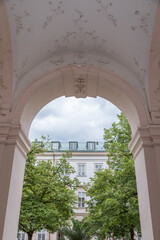 Eingang zum Schloss Mirabell in Salzburg, &Ouml;sterreich