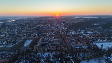 Zachód słońca nad miastem © Andreas