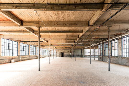 Fototapeta Old factory building interiors