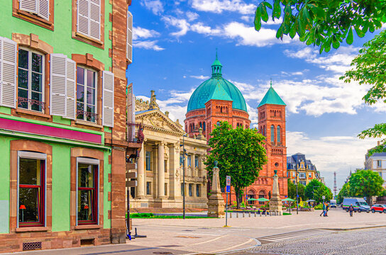 Palais de Justice palace and Eglise Saint-Pierre-le-Jeune Catholic Church on Place Gisele Halimi square in old town Strasbourg city historic centre Neustadt district, Alsace Grand Est region, France