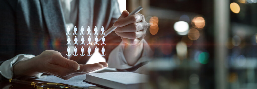 Digital recruiting and human resource management.