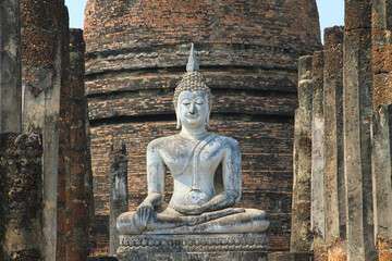 buddha statue in thailand and wats sukhothai