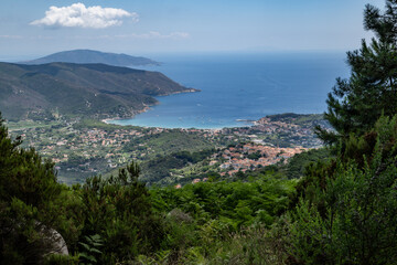 Obraz premium Vue sur Marina di Campo, Île d'Elbe, Archipel Toscan, Italie