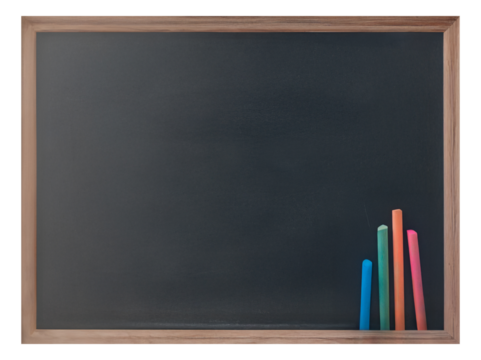 Leere Schultafel mit bunter Kreide, freigestellt.